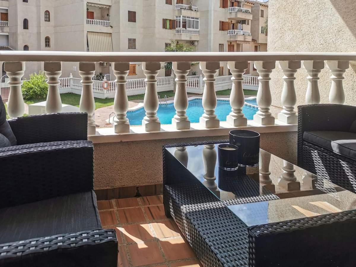 Casa Del Angel , Cosy 2 Bed Apartment,150M From Playa Los Locos Plus Beautiful Swimming Pool ตอร์เรเวียคา ภายนอก รูปภาพ